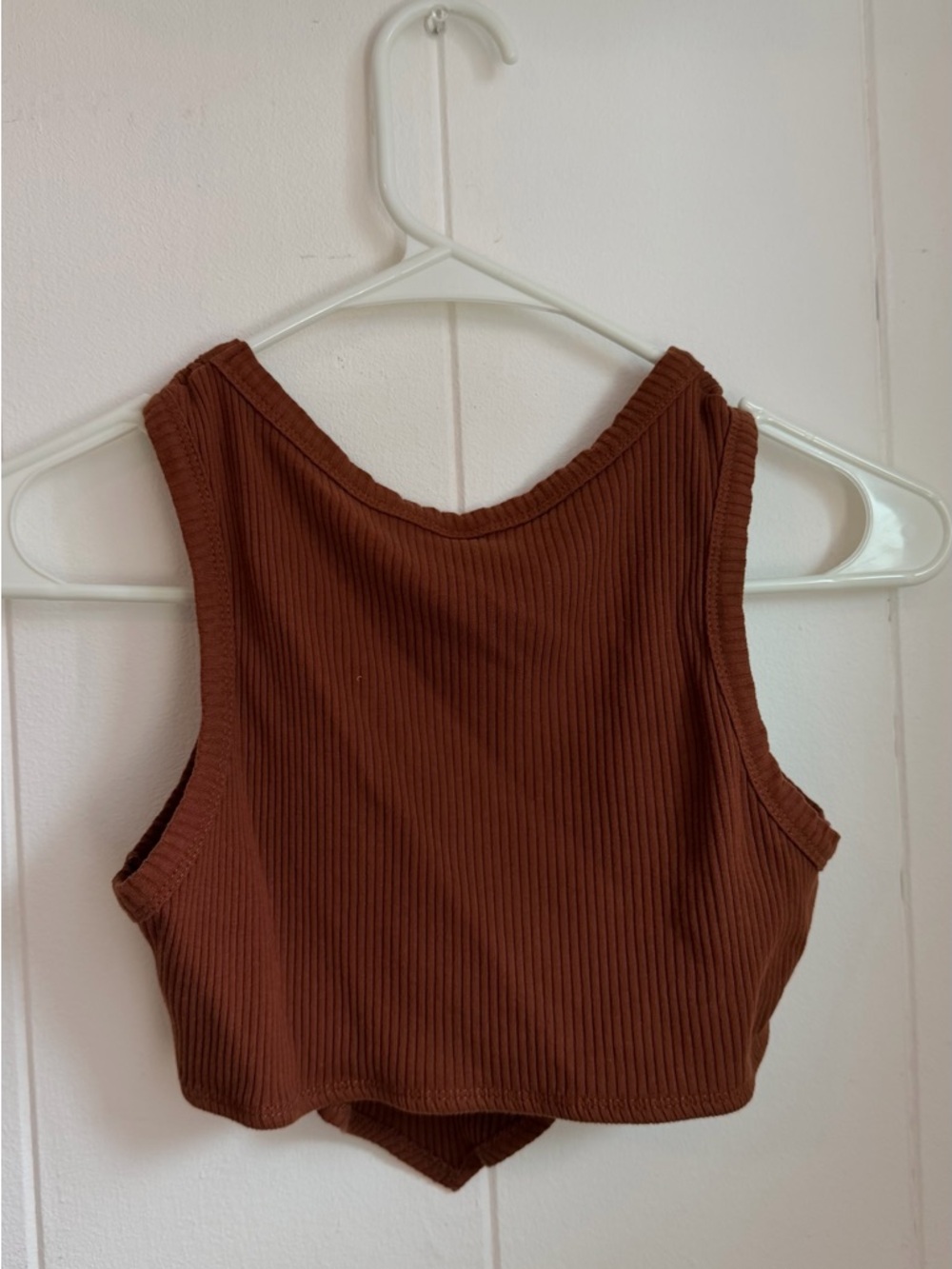 SHEIN Ribbed Point-Hem Cropped Tank Top in Rust Brown - Picture 4 of 4